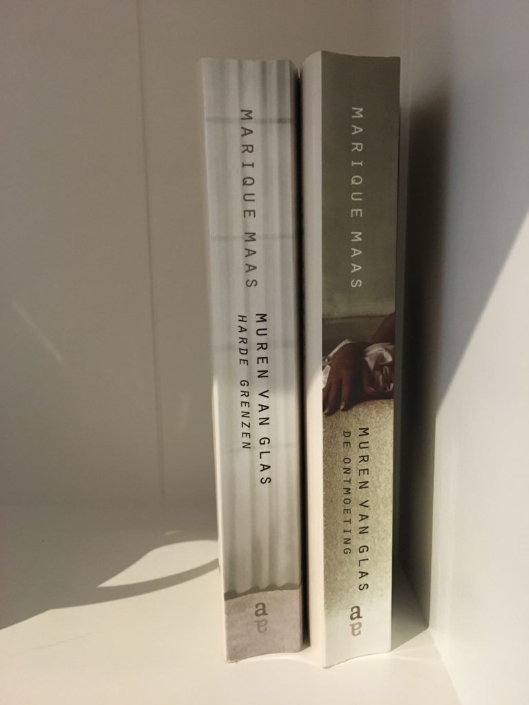 Muren van Glas rode oortjes serie