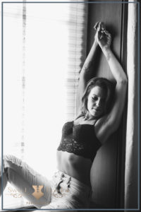 boudoir lingerie reportage in hotelkamer